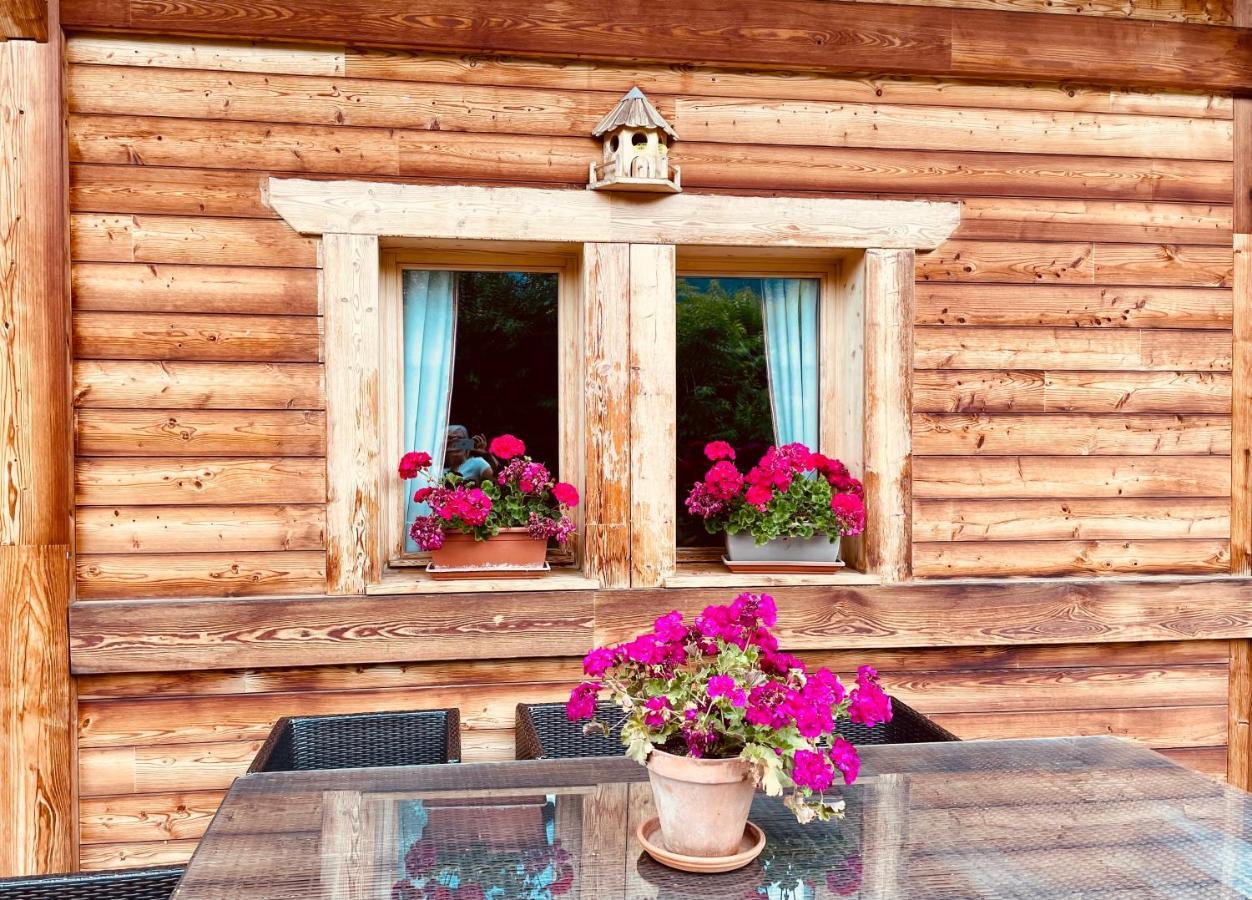 Le Paret Chambres D'Hotes De Charme & Spa Manigod Esterno foto
